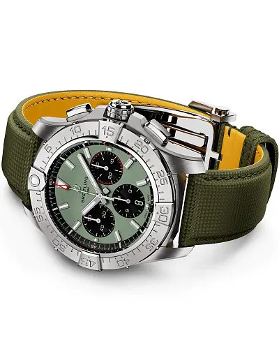 Breitling Avenger B01 Chronograph 44 AB0147101L1X1